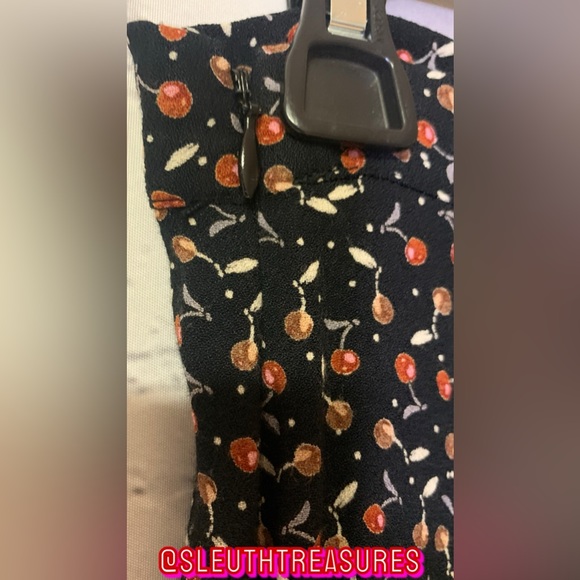 FREE PEOPLE Black Easy Peasy Cherry Print Wide Leg Crepe High Rise Pants Size 4 - Picture 3 of 5